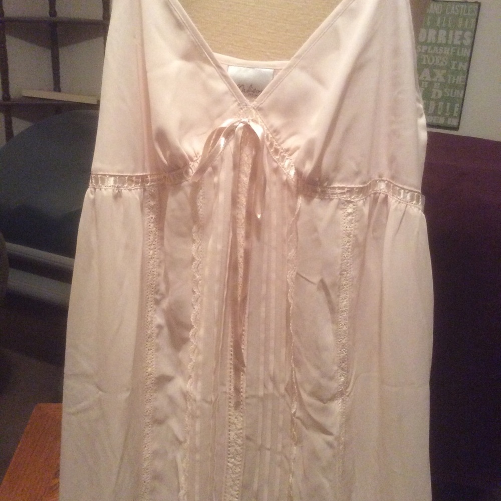 NWT Madison Intimates medium full length nightgown